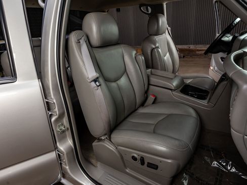 Used 2005 Chevrolet Silverado 3500 LT w/ Heavy-Duty Power Package image 25