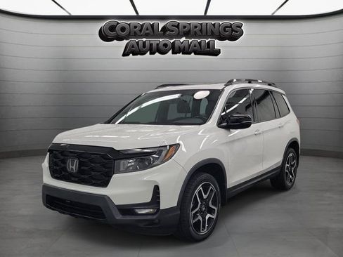 Certified 2023 Honda Passport Elite image 3