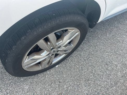 Used 2012 Ford Edge Limited AWD/4WD image 9