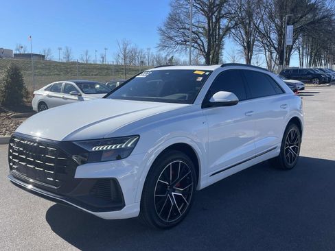 Used 2022 Audi Q8 Premium Plus image 3