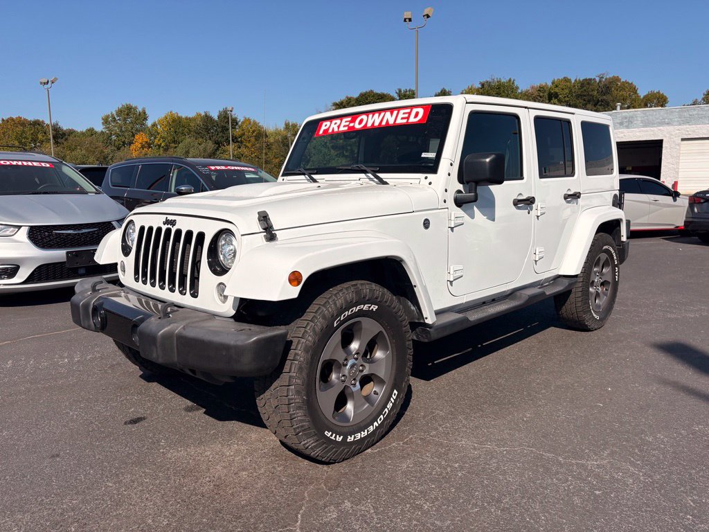 Used 2018 Jeep Wrangler Unlimited Sahara AWD/4WD image 3