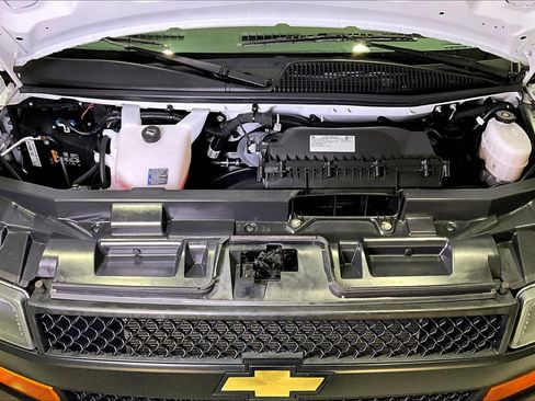 Used 2023 Chevrolet Express 3500 LS image 28