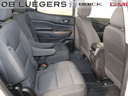 Certified 2023 GMC Acadia SLE w/ Driver Convenience Package FWD image 16