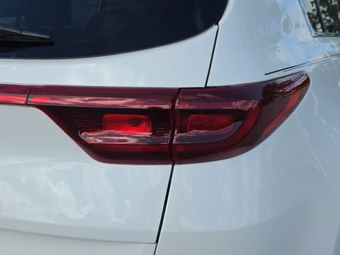 Used 2022 Kia Sportage LX FWD image 7