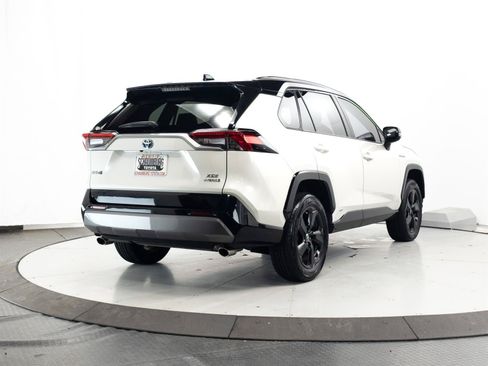 Certified 2021 Toyota RAV4 XSE w/ XSE Grade Weather Package AWD/4WD image 12