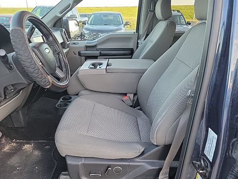 Used 2018 Ford F150 XLT w/ Equipment Group 302A Luxury AWD/4WD image 9