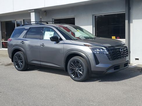 New 2026 Nissan Pathfinder SL w/ SL Premium Package image 25