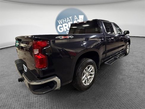 Certified 2023 Chevrolet Silverado 1500 LT image 3