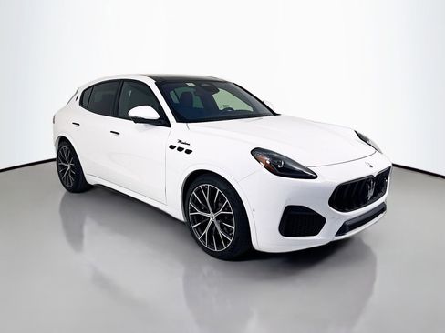 New 2026 Maserati Grecale Modena image 1