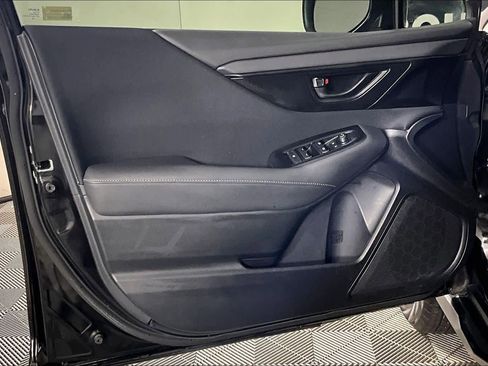 Used 2025 Subaru Outback image 19