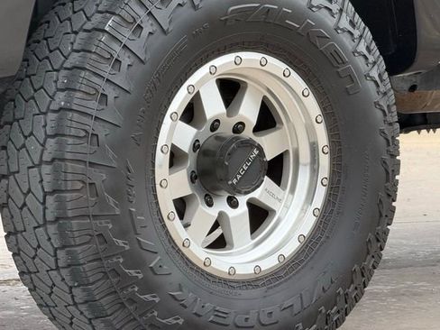 Used 2022 Ford F250 Platinum w/ Tremor Off-Road Package image 17