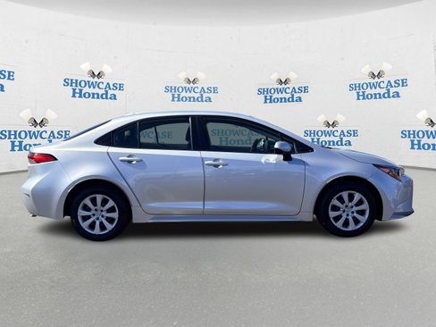 Used 2022 Toyota Corolla LE image 8