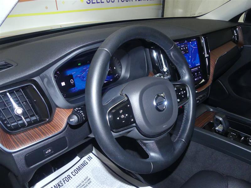 Used 2024 Volvo XC60 B5 Plus w/ Protection Package Premier AWD/4WD image 25