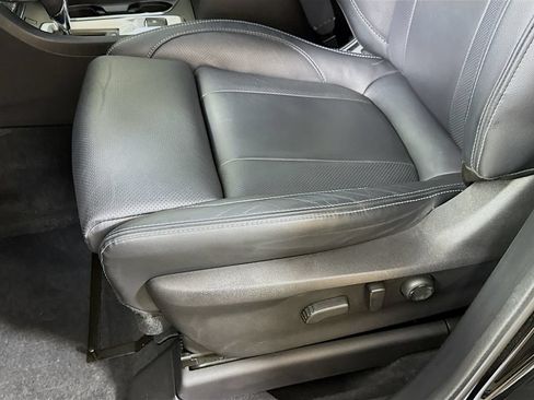 Used 2023 Subaru Ascent Limited w/ Technology Package AWD/4WD image 23
