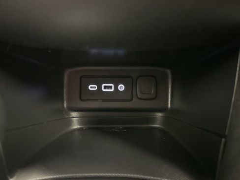 Used 2020 Chevrolet Equinox LT w/ Driver Convenience Package AWD/4WD image 14