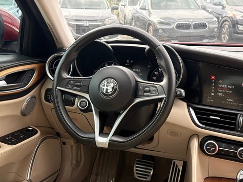 Used 2017 Alfa Romeo Giulia Ti w/ Lusso Light Wood Package RWD image 37