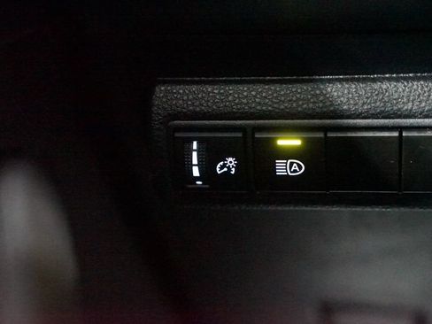 Certified 2024 Toyota Corolla LE image 22