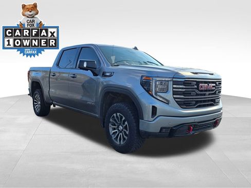 Used 2023 GMC Sierra 1500 AT4 w/ AT4 Premium Package image 9
