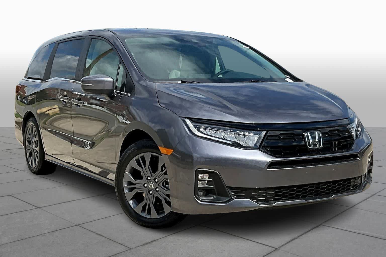 New 2026 Honda Odyssey Touring image 2