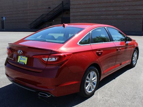 Used 2015 Hyundai Sonata SE FWD image 4