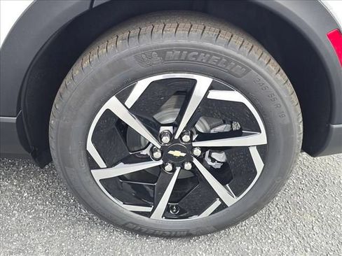 New 2026 Chevrolet Equinox EV LT image 19