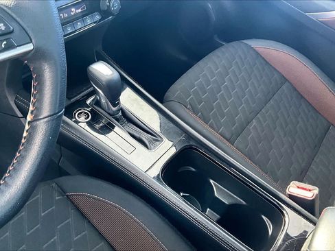 Used 2023 Nissan Kicks SR w/ Interior Electronics Package FWD image 15