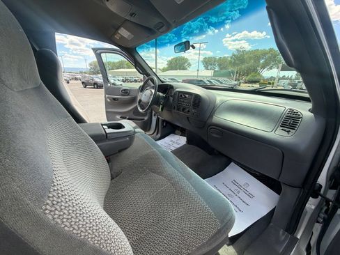 Used 2001 Ford F150 Lariat AWD/4WD image 27