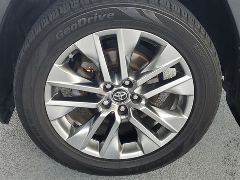 Used 2019 Toyota RAV4 Limited w/ All Weather Liner Package AWD/4WD image 5