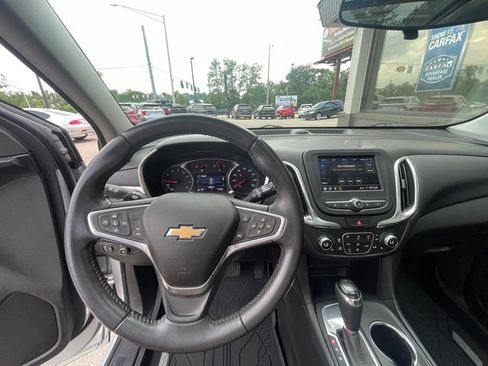 Used 2021 Chevrolet Equinox LT image 20