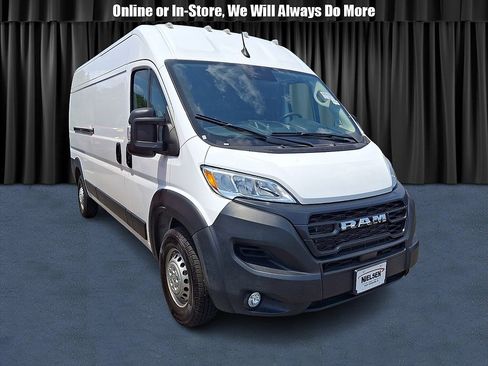 Used 2026 RAM ProMaster 2500 w/ Convenience Group FWD image 1