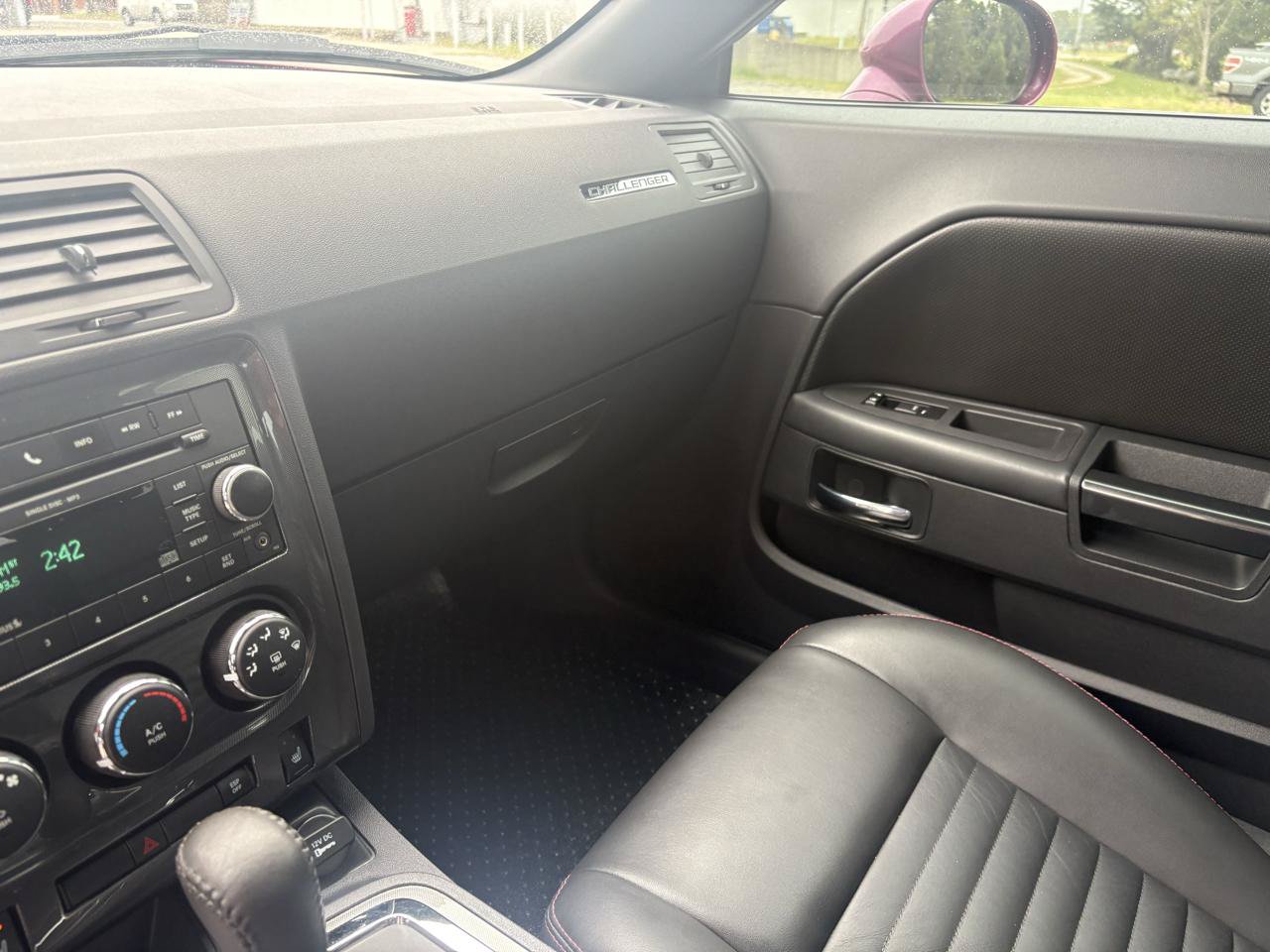 Used 2010 Dodge Challenger R/T RWD image 21