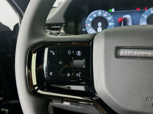 Used 2026 Land Rover Range Rover Evoque Dynamic SE AWD/4WD image 10