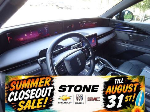Used 2024 Lincoln Nautilus Reserve w/ Jet Appearance Package (87T) AWD/4WD image 11