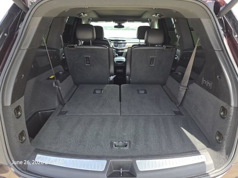 Used 2020 Cadillac XT6 Premium Luxury FWD image 21