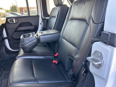 Used 2018 Jeep Wrangler Unlimited Rubicon image 9