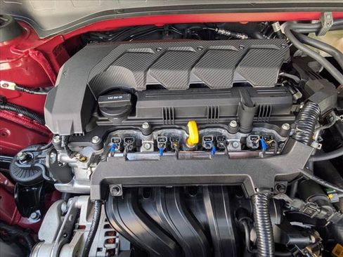 Certified 2025 Hyundai Venue Limited FWD image 18