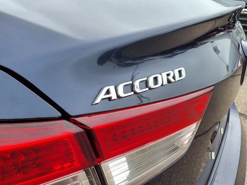 Used 2018 Honda Accord EX image 7