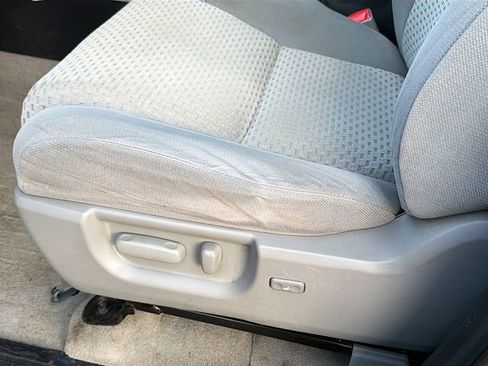 Used 2011 Toyota Tundra 4x4 Double Cab image 17