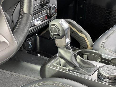 Used 2025 Ford Bronco Badlands AWD/4WD image 27