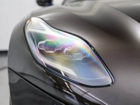 Used 2018 Aston Martin DB11 V12 image 13