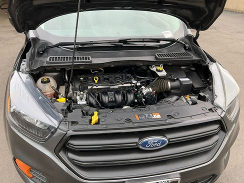 Used 2019 Ford Escape S image 22