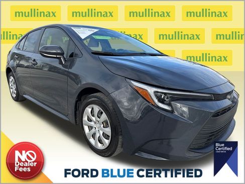 Used 2023 Toyota Corolla LE image 1