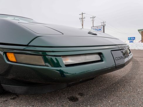 Used 1992 Chevrolet Corvette 2dr Convertible image 12