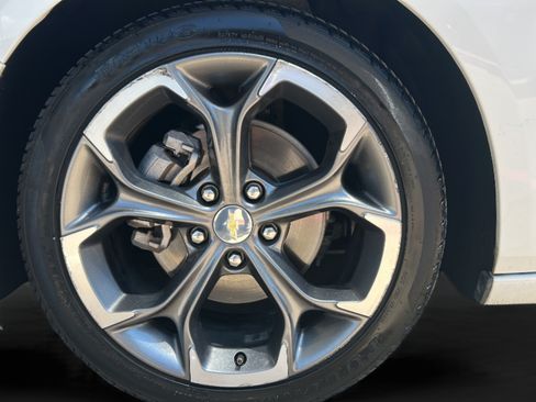 Used 2021 Chevrolet Malibu LT FWD image 30