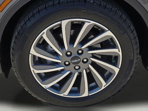 Used 2025 Lincoln Corsair Reserve FWD image 17