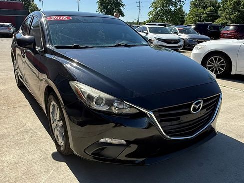 Used 2016 MAZDA MAZDA3 i Sport w/ Preferred Equipment Package FWD image 2