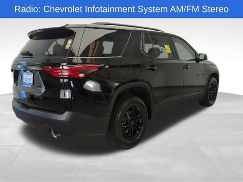 Used 2023 Chevrolet Traverse LT w/ Midnight/Sport Edition image 6