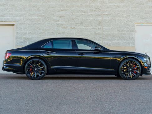 Used 2024 Bentley Flying Spur W12 AWD/4WD image 6