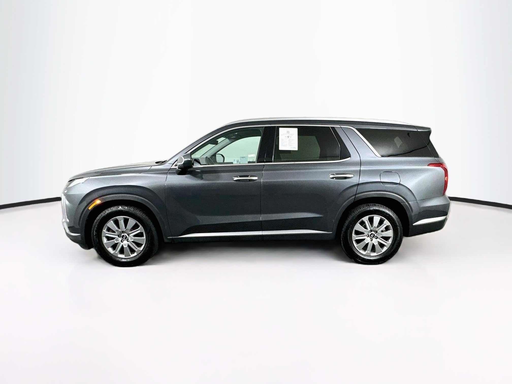 Used 2025 Hyundai Palisade SEL FWD image 4