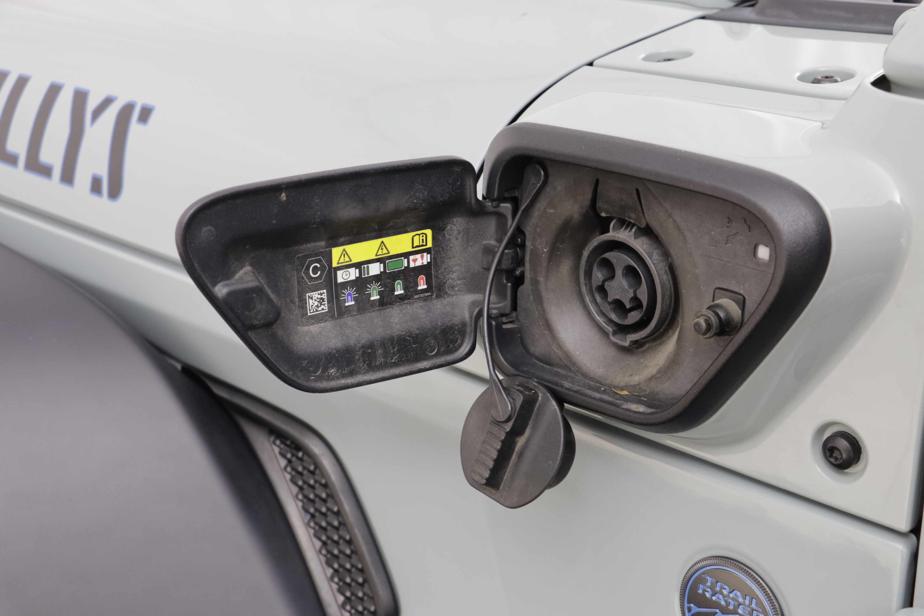 Used 2024 Jeep Wrangler Unlimited AWD/4WD image 21